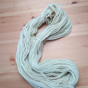 Plantaardig geverfde wol beige walnoot dik