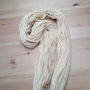 Plantaardig geverfde wol henna medium