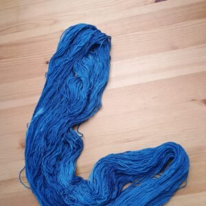 Plantaardig geverfde wol indigo dun