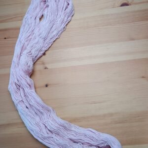 Plantaardig geverfde wol licht cochenille dun