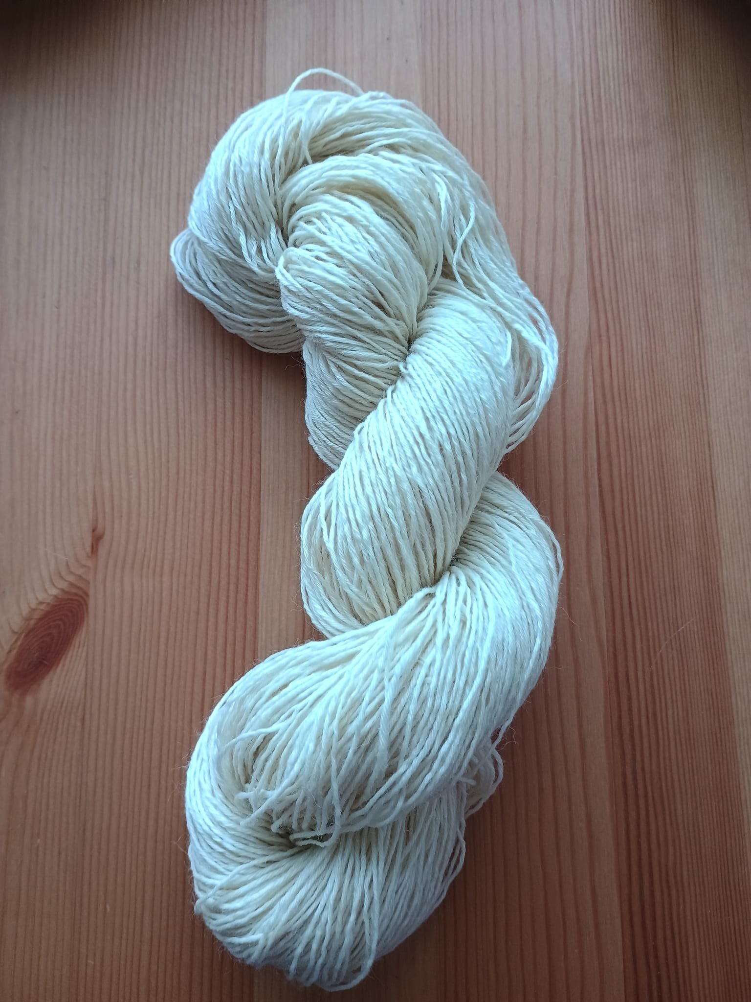 Natuurlijke wol, ongeverfd (100g) dun